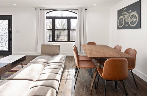 Queens Casa | Brand New Luxurious 6 Bed 4 Bath NYC near JFK!