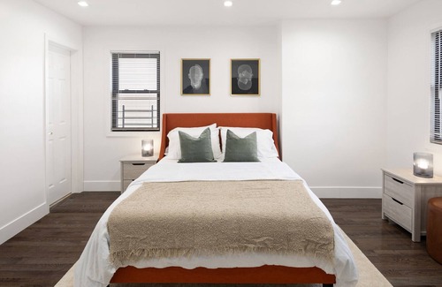 Queens Casa | Brand New Luxurious 6 Bed 4 Bath NYC near JFK!