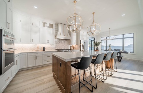 Lake Norman of Catawba Casa | Brand New Luxurious Modern Farmhouse with Pool and Hot Tub - Beauitful Views!