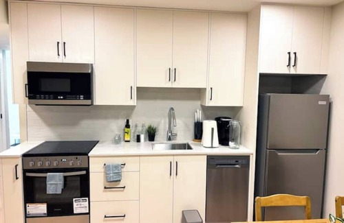 Halifax Casa | Brand New Luxury 2-Bedroom near Long Lake