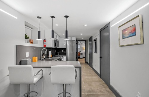 Jersey City Condominio | Brand New Luxury 2 Bed 2 Bath w/free parking