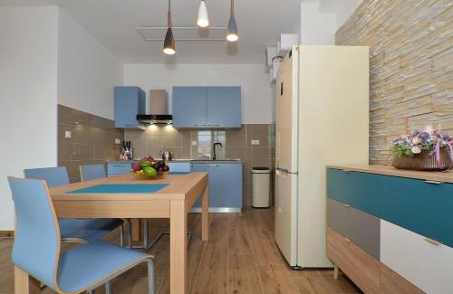 Znjan Apartamento | Brand new luxury apartment Blue Gallery