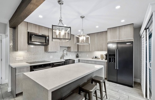 South Scottsdale Condominio | BRAND NEW Luxury Bungalow with 4 heated pools