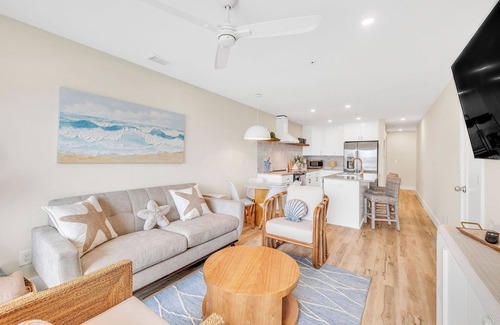 North Carolina Coast Condominio | Brand new luxury condo ready for its first guests!!