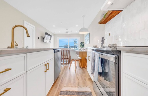 North Carolina Coast Condominio | Brand new luxury condo ready for its first guests!!