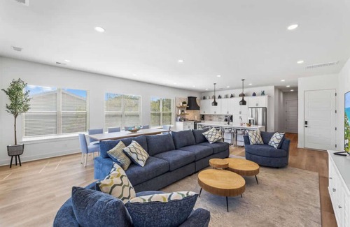 Long Bay Estates Casa | Brand New Luxury Beach House w/ Private Pool
