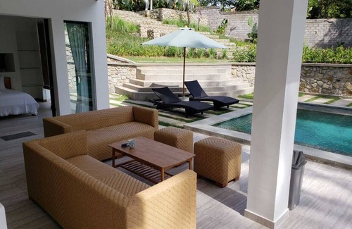 Peliatan Villa | Villa de lujo a estrenar, con espacio abierto brillante