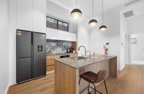 Devonport Casa | Brand New Luxury Waterfront Home Devonport with BBQ & Nespresso