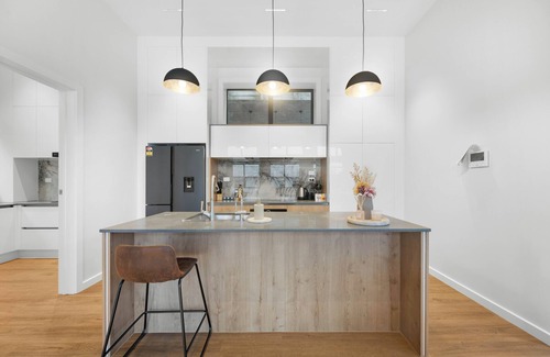 Devonport Casa | Brand New Luxury Waterfront Home Devonport with BBQ & Nespresso