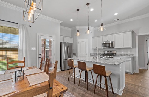 Shreveport Casa | Brand New Modern Farmhouse