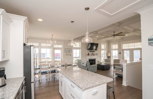 Yaupon Beach Casa | Brand New Modern Home with Private Pool Near Pier & Beach. Y Knot
