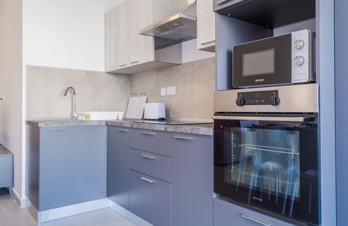 Qawra Apartamento | Brand new Modern and Bright Apartment C1