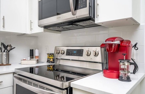 Old Fourth Ward Condominio | Brand New Parkview with Balcony in Old Fourth Ward