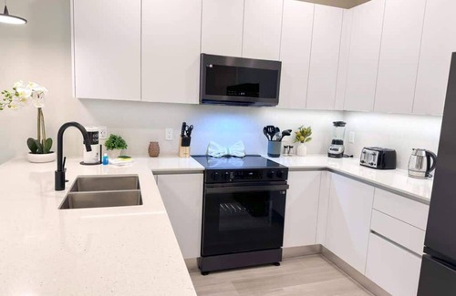 Four Corners Casa | Brand New Pool Home near Disney | Resort Access