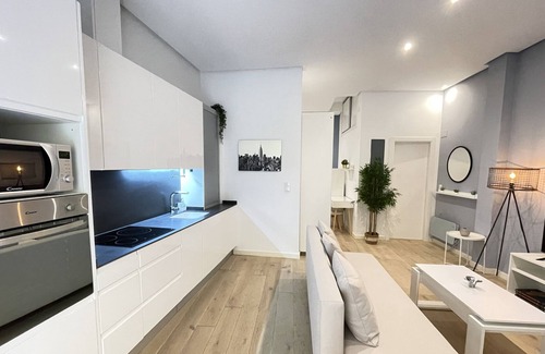 El Mercat Apartamento | BRAND NEW REMODELED FLAT HISTORICAL DOWNTOWN
