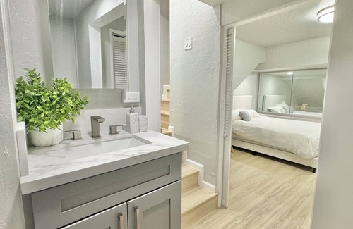 Makiki Condominio | Brand new remodeled fully furnished 2 story loft monthly rental at 3800/mo!