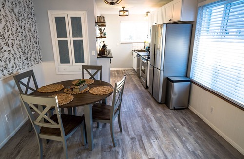Center Line Casa | Brand New Renovation - 3BR/1BA in the heart of Metro Detroit