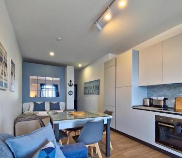 Marsalforn Apartamento | Brand New Sea Breeze Haven