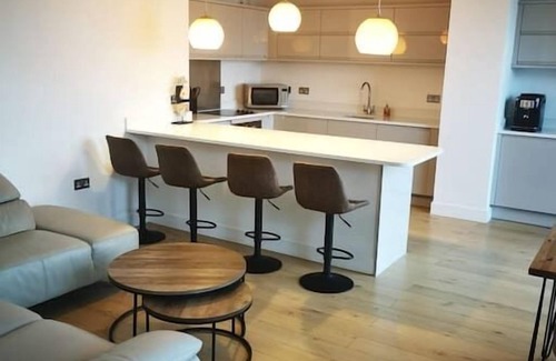 Seafront Apartamento | BRAND NEW | SEA VIEW | ROOF | Free Parking