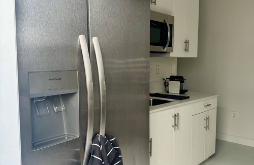 Princeton Apartamento | Brand New South Miami Getaway. 5 minutes away from Biscayne Bay.