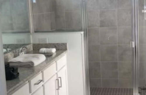 Gateway Casa | Brand new spacious 4-bedroom house, near Twins/Red Sox Spring training facility.