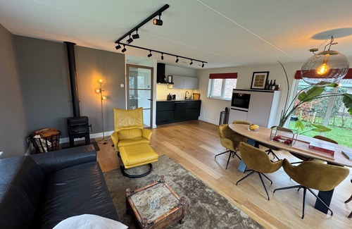 Havelte Casa | Brand new spacious home, with sunny garden flush with natural swimming water