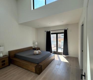 Redwood City Apartamento | Brand New Spacious Tonwhome 3br 3ba sleeps 9