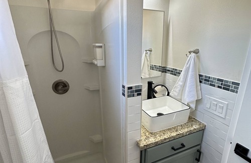 El Rio Apartamento | Brand NEW studio near Collection!