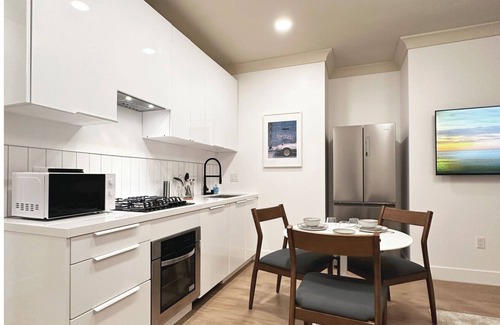 Miracle Mile Apartamento | Brand-New Stylish 2BR by The Grove & Beverly Hills