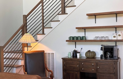Keslers Cross Lanes Casa | Brand New! The Barn at Sunset Farm
