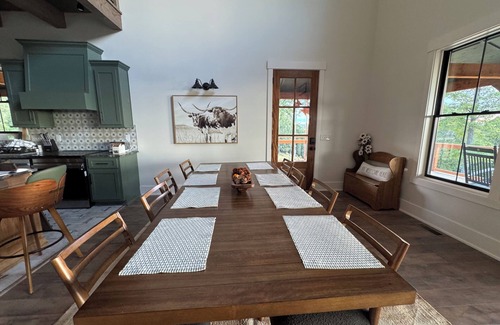 Keslers Cross Lanes Casa | Brand New! The Barn at Sunset Farm