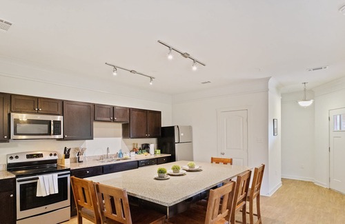 San Marcos Casa | Brand New to Market 6BD Weekend Getaway