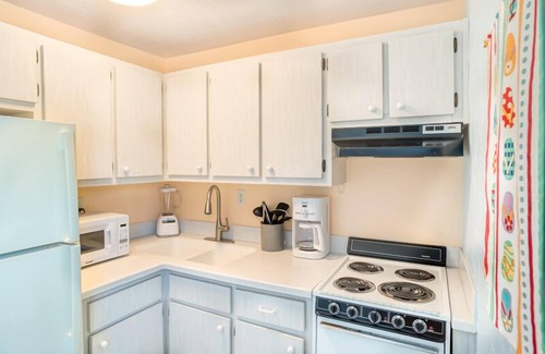 Sanibel Cabaña | Brand New to the rental market !