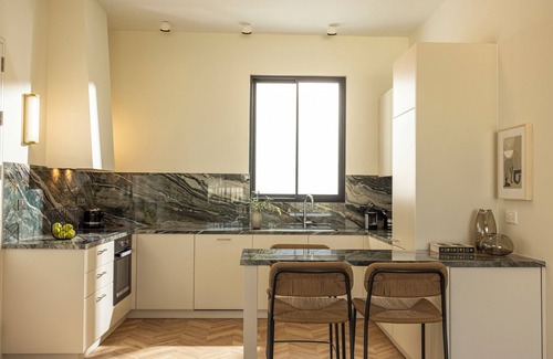 Nicosia Apartamento | Brand new two-bedroom apartment located in a serene residential area.