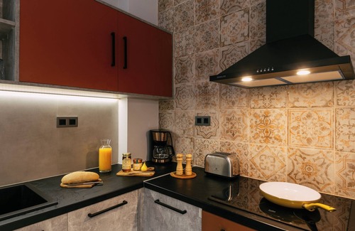 Agia Villa | Villa a estrenar en Olvini, piscina privada, ideal para familia, diseño moderno