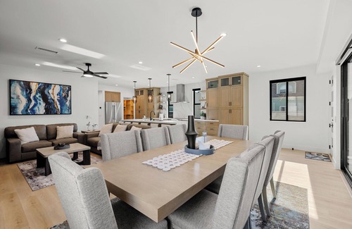 South Mission Beach Condominio | Brand New w/ Luxury Amenities | AC | Fire Pit | Walk to Beach, Bay, Shops, Eateries