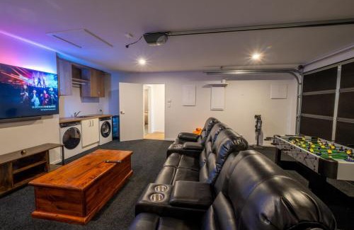 Prebbleton Casa | Brand New with Games Room Walking distance to shops