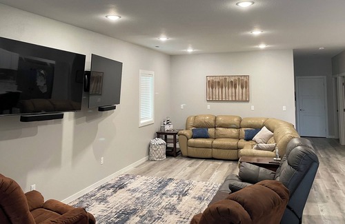 Lake City Casa | Brand new year-around lake cabin on Clear Lake!