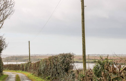 Bannow Casa | BRANDANE COTTAGE, pet friendly in Wellingtonbridge, County Wexford