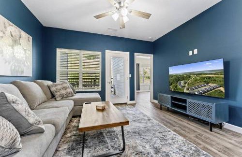 Branson Apartamento | Branson Seasons Luxury Condo Pets Pool Grill Game Room Balcony