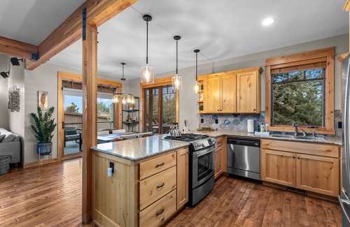 Powell Butte Cabina | Brasada Ranch Luxury Cabin - 3 Beds - Views