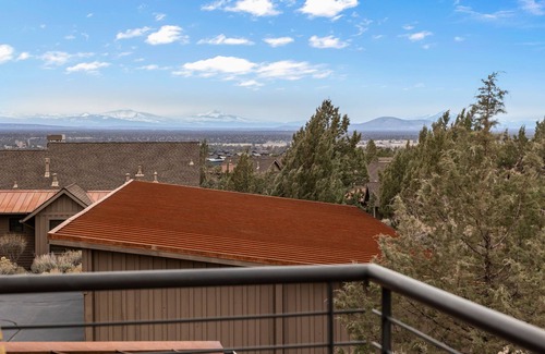 Powell Butte Cabina | Brasada Ranch Luxury Cabin - 3 Beds - Views