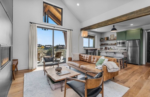 Powell Butte Casa | Brasada Ranch | Stunning Views | Couple's Getaway
