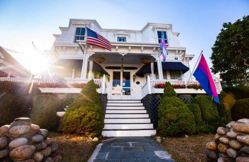 Provincetown Cama Y Desayuno | Brasswood Inn