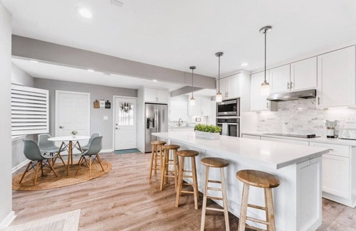 Conroe Casa | Breakfast with a View with BBQ Firepit Golf Course