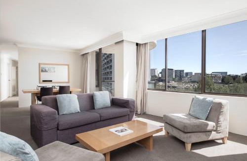 City West Apartamento | BreakFree Capital Tower Apartments