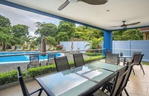 Barrio Los Faroles Apartamento | Breakwater Point 101 - Poolside