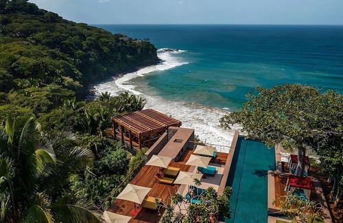 Compostela Casa | Breath of Fresh Air! Balcony, Pools, Beachfront, Free Breakfast, Free Parking!