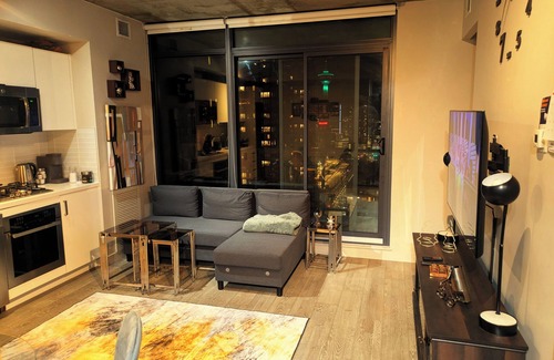Connaught Condominio | Breath~Taking~View~22th Floor~Balcony&Bedroom/4Guest DT Skyline#1010 6st SW