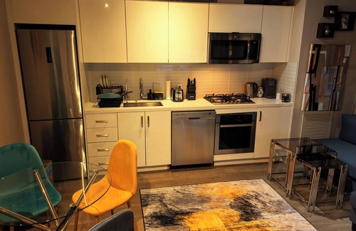 Connaught Condominio | Breath~Taking~View~22th Floor~Balcony&Bedroom/4Guest DT Skyline#1010 6st SW